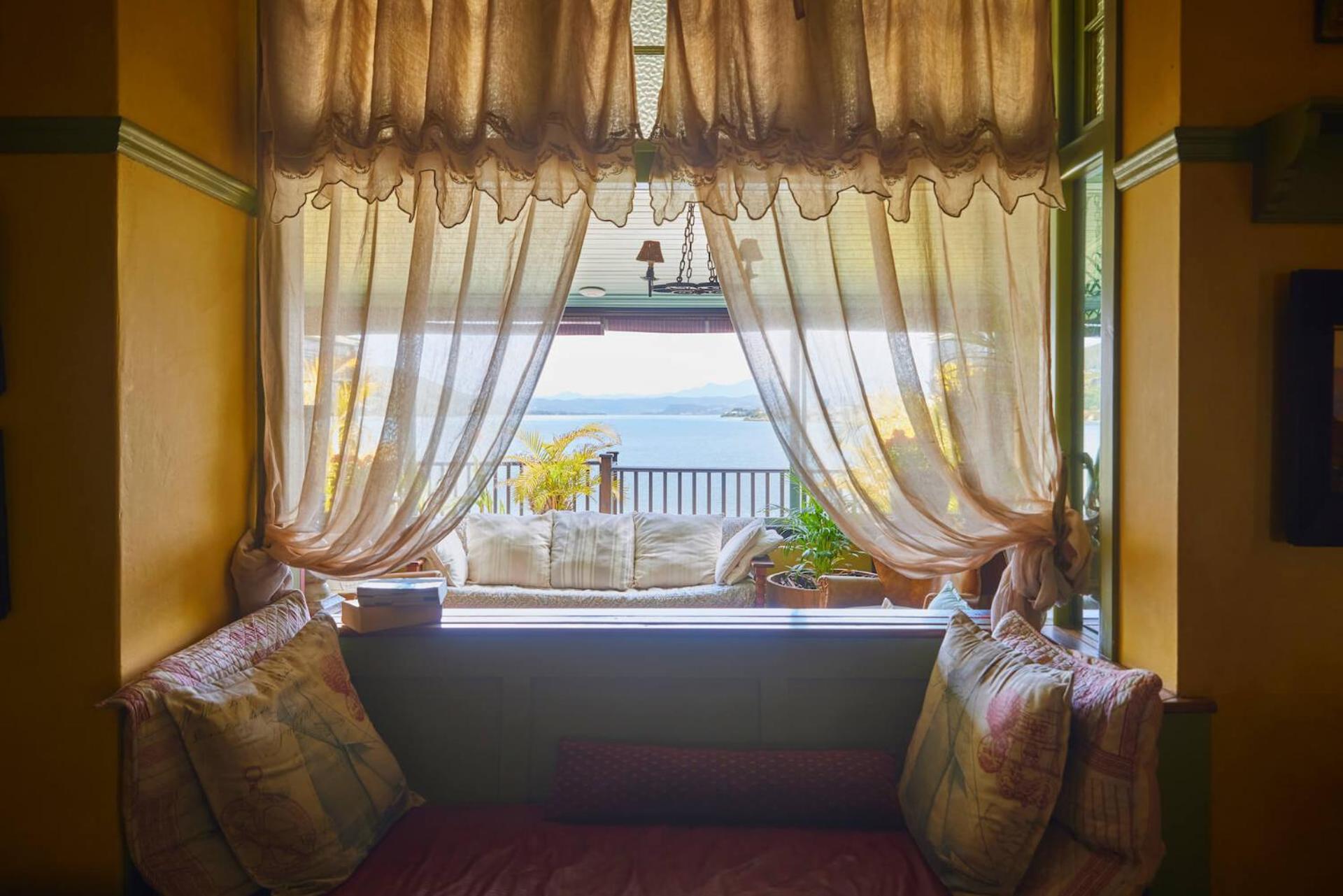 Twoangels Hotel Книсна Екстериор снимка