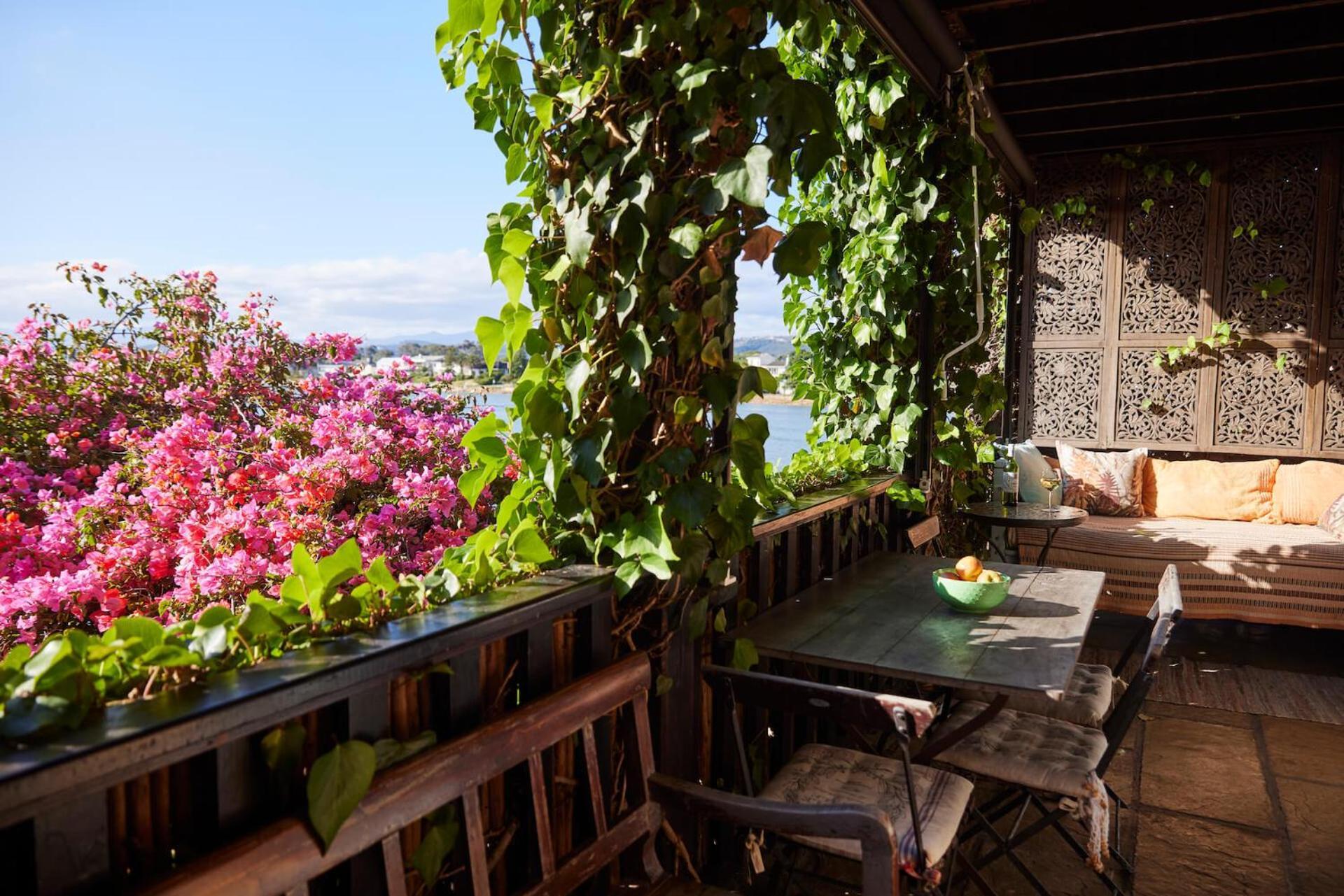 Twoangels Hotel Книсна Екстериор снимка